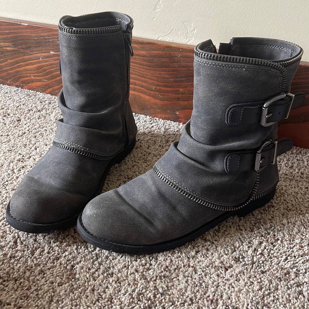 Not Rated shoes size 8